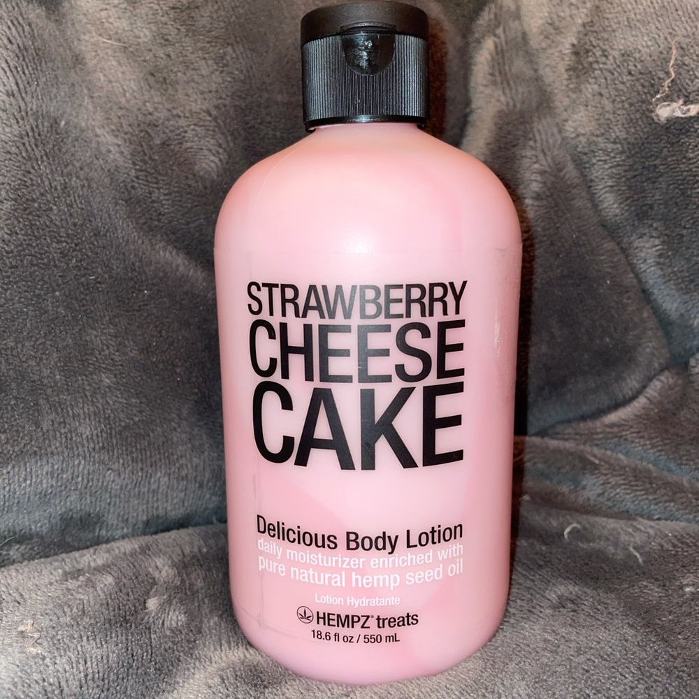 New Hempz Treats Strawberry Cheesecake Lotion